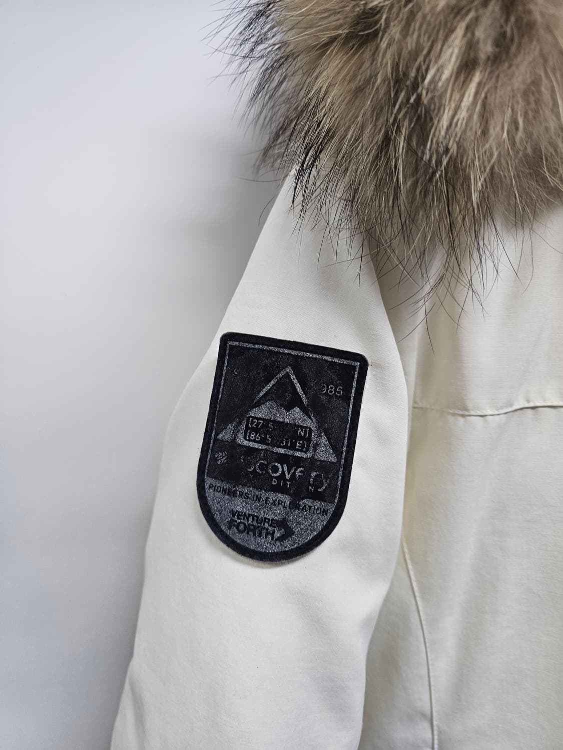 디스커버리 여성 밀포드 구스패딩 S 상품이미지5