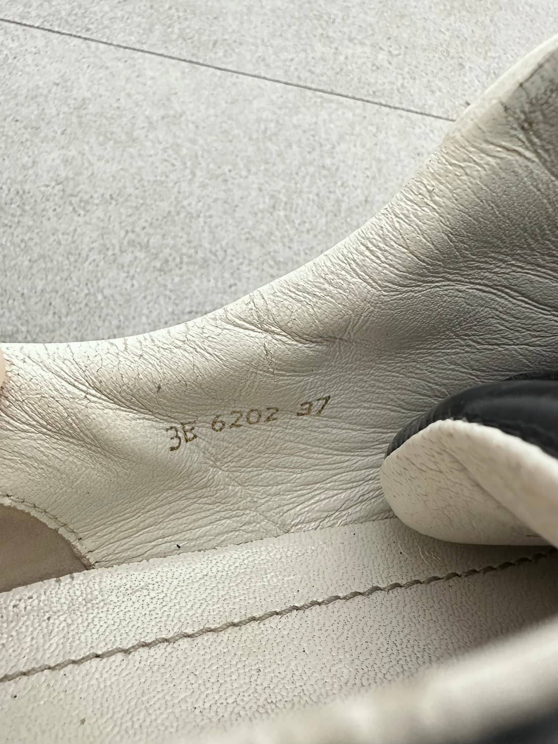 프라다 스포츠 2000s 페이던트 블루 스니커즈 상품이미지9