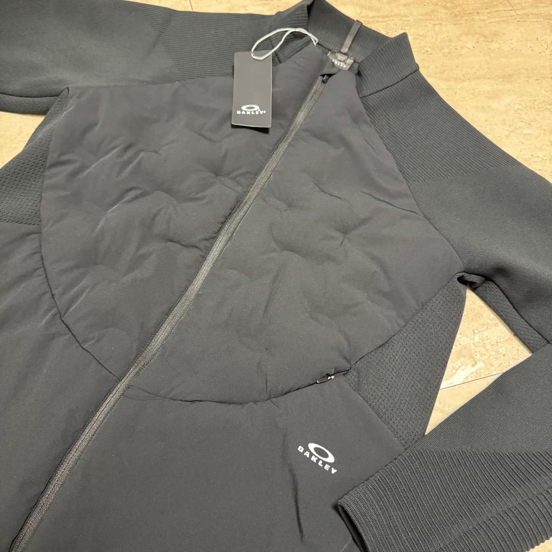 [L] 오클리 래티튜드 소어 자켓 블랙 상품이미지4