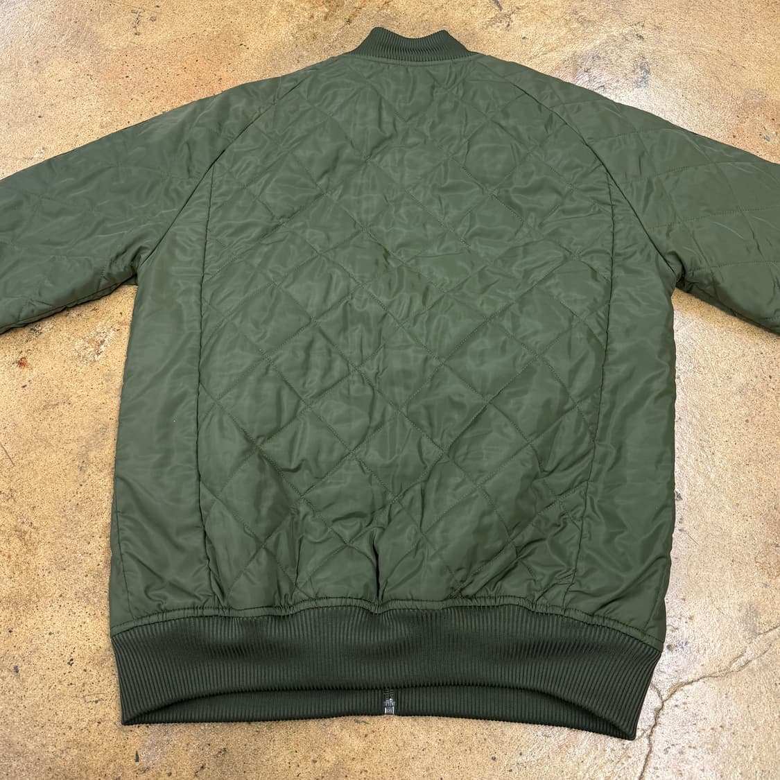 아디다스 카키 파이어버드 자켓 경량 패딩 95 상품이미지4