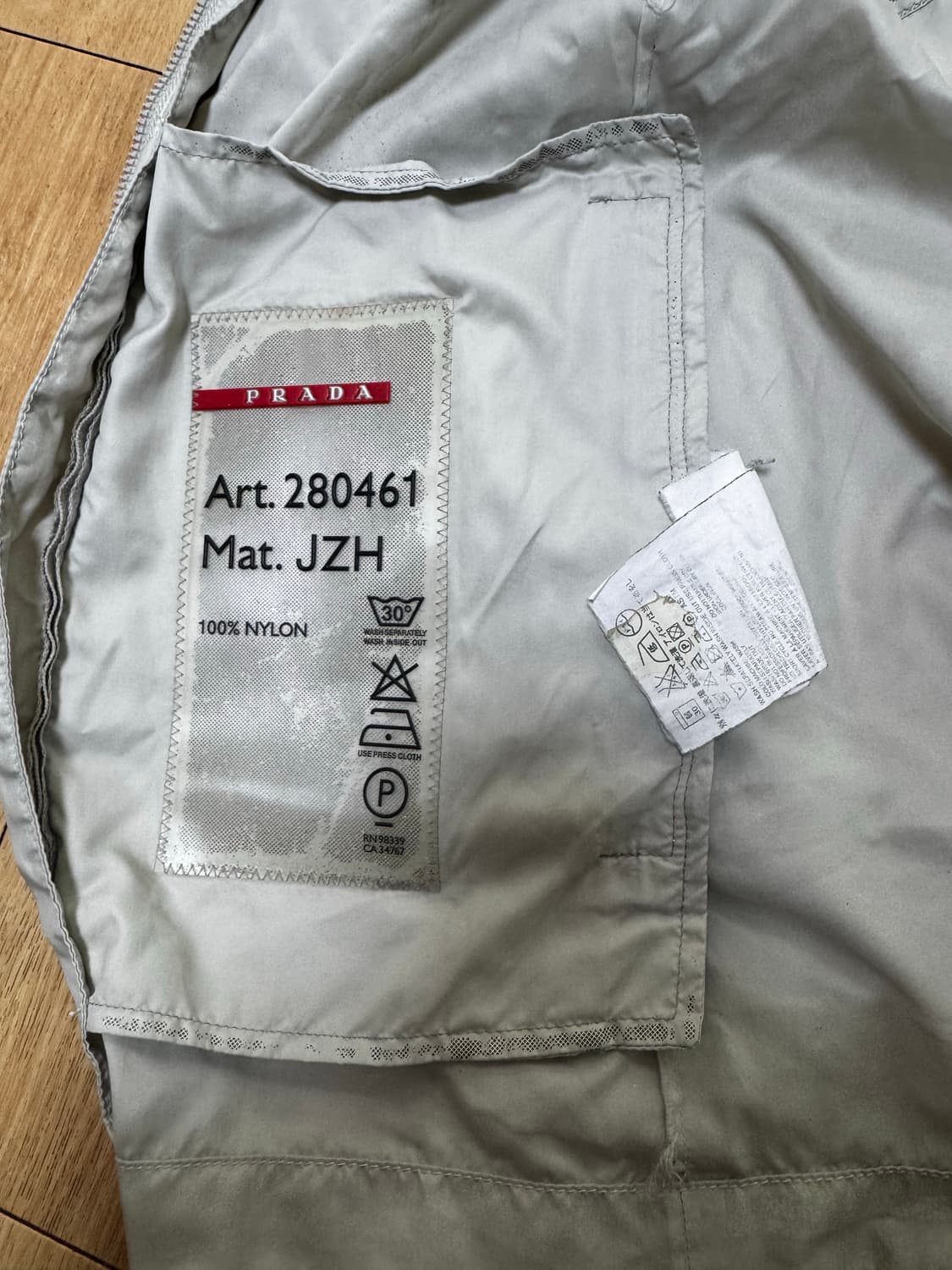 프라다 스포츠 바람막이 집업 상품이미지5