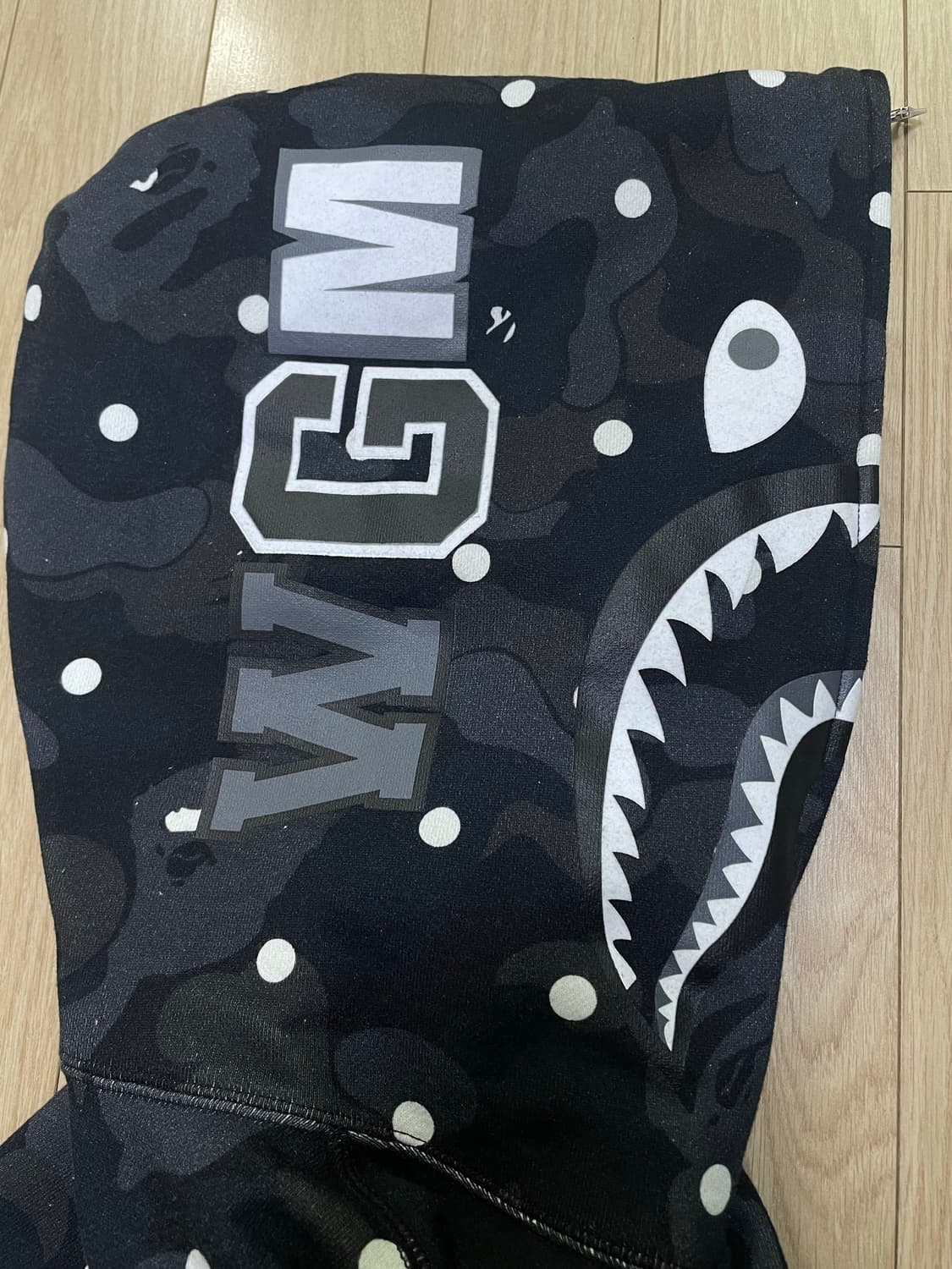 베이프 25aw 닷 샤크 후드 L 상품이미지4