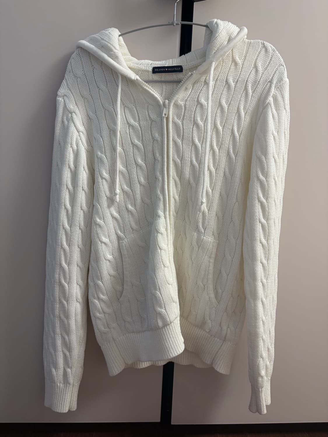 브랜디 멜빌 아이보리 케이블 꽈배기 니트 후드집업 상품이미지1