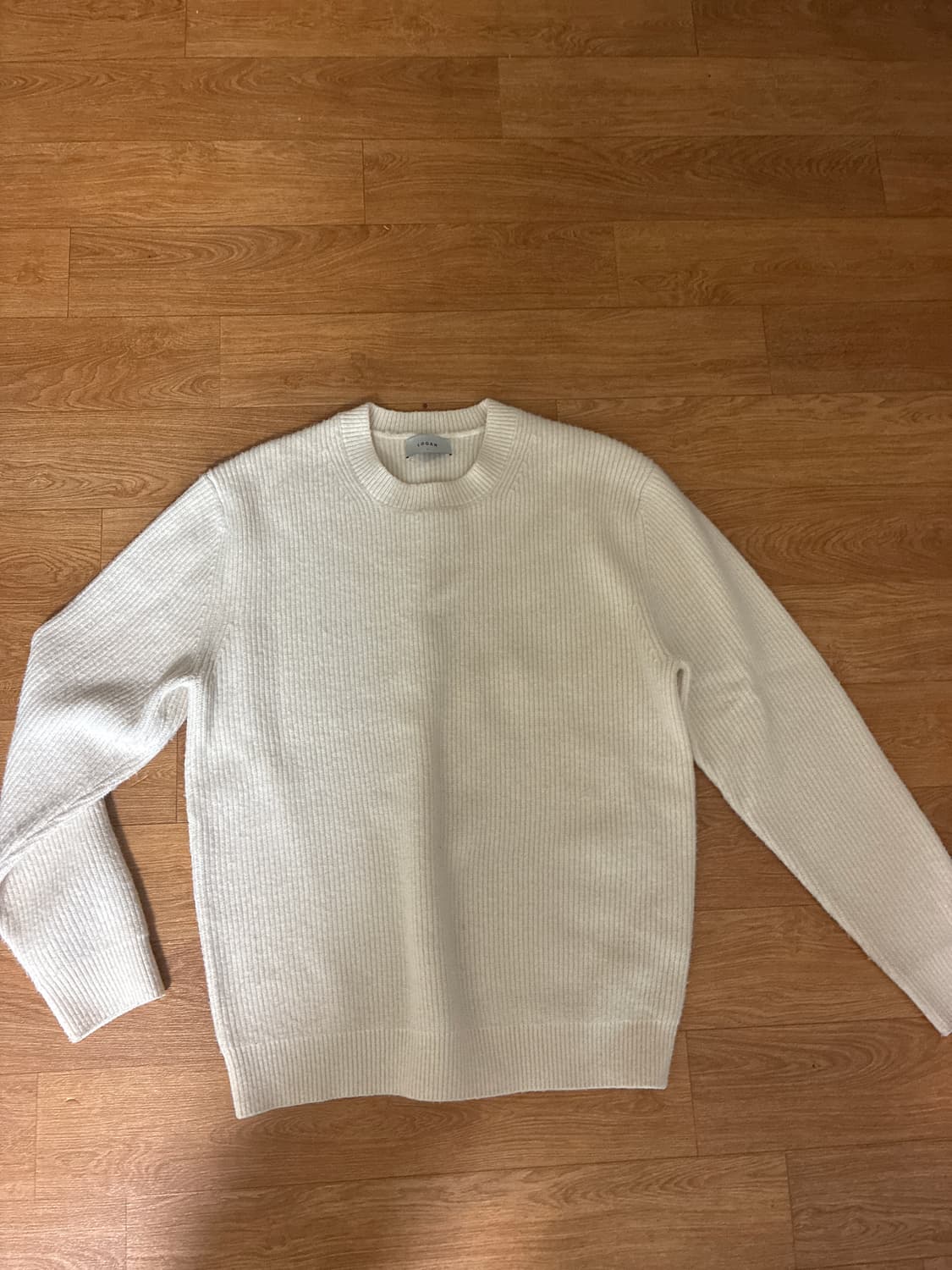 로건 니트 상품이미지2