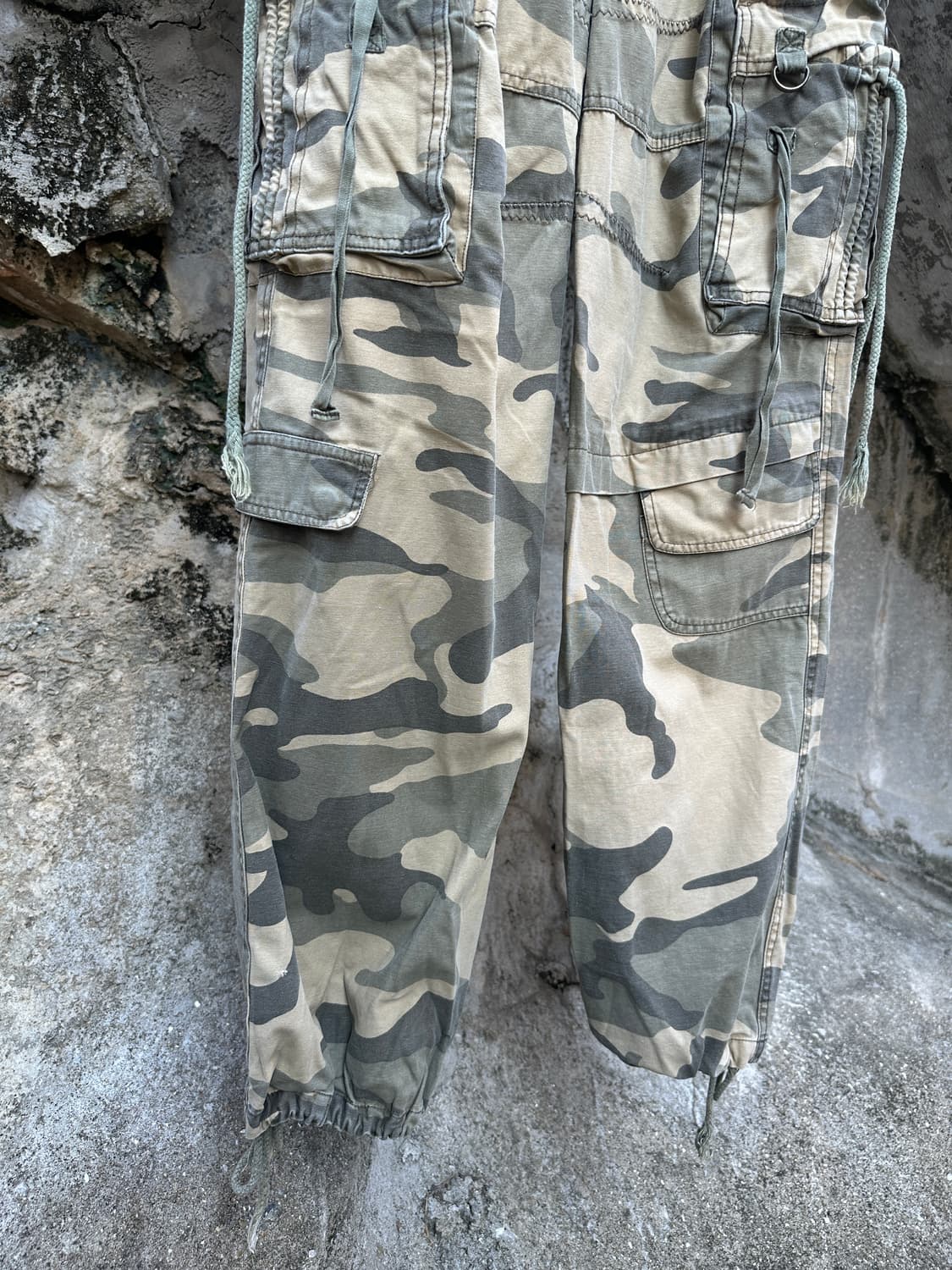 Abercrombie multi pocket camo pants 상품이미지7