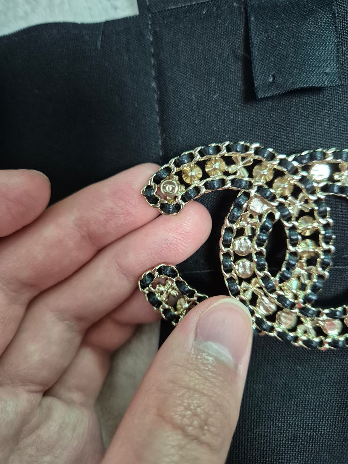 샤넬 CC로고 브로치 상품이미지4