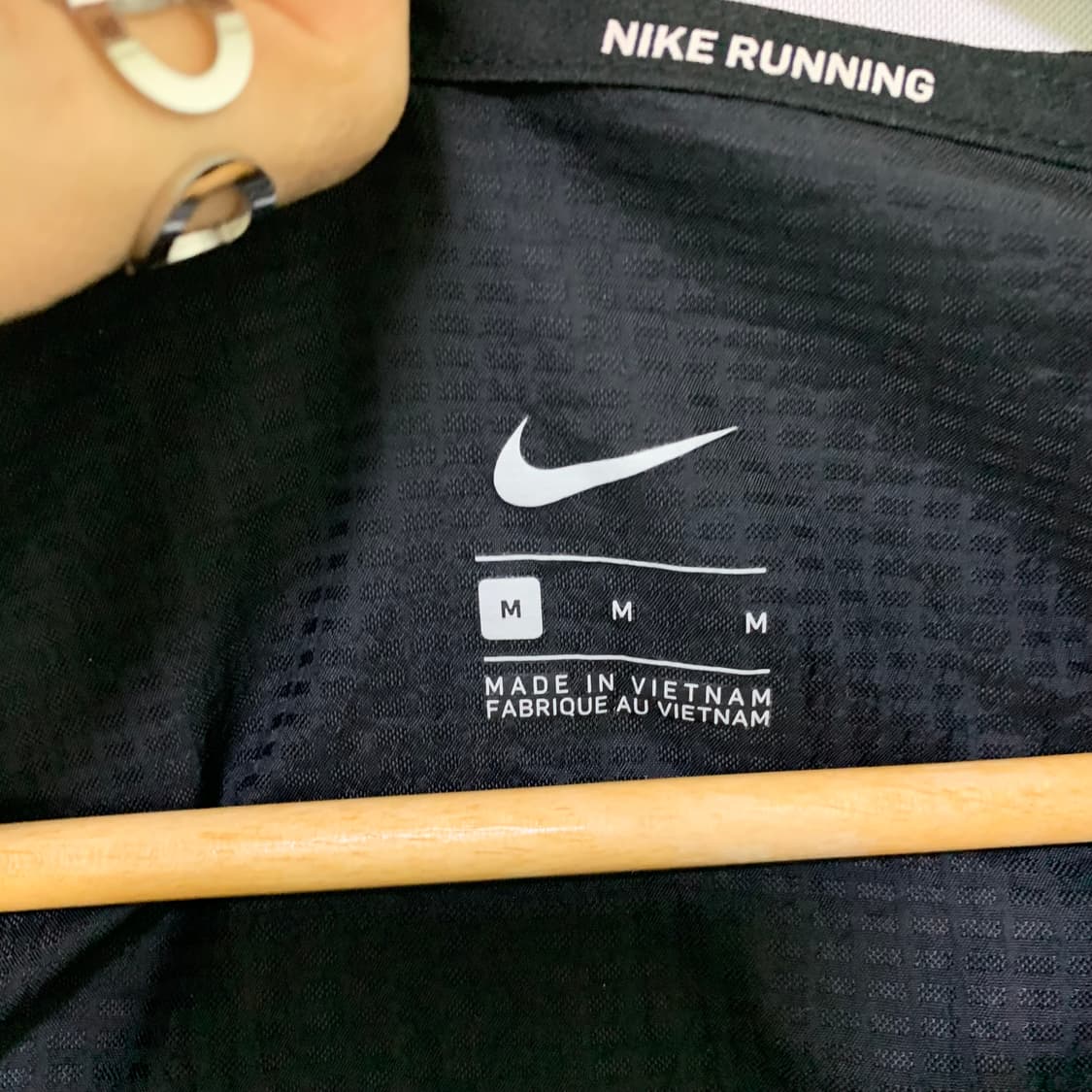 나이키 러닝 후드 바람막이 M 남녀공용 블랙 빈티지 상품이미지4