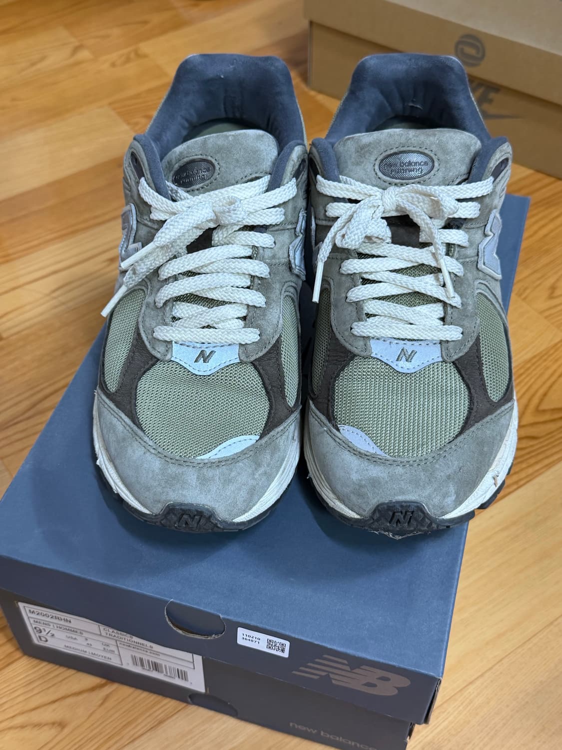 뉴발란스 2002 카키 (275) 상품이미지2