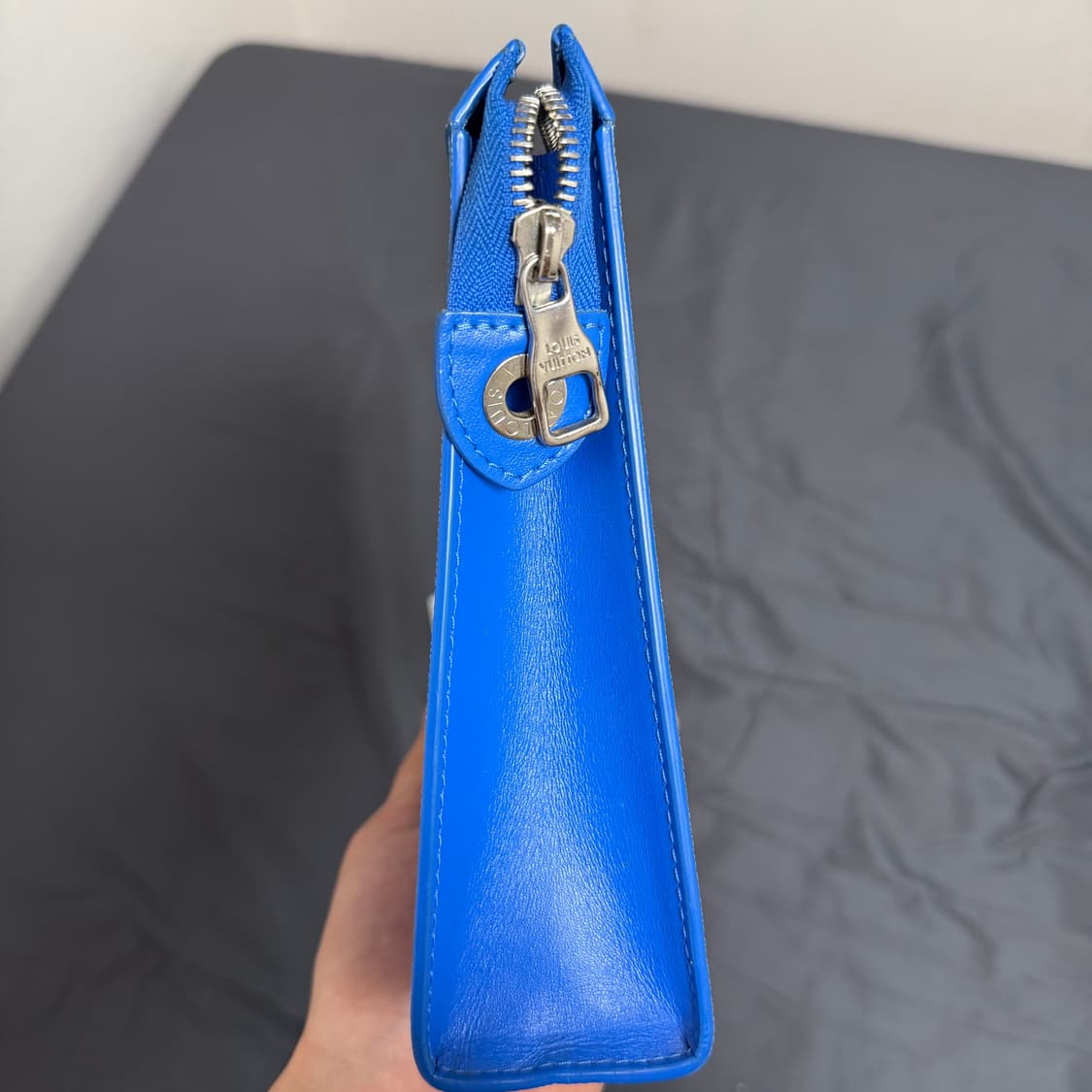 [새상품급.정품] 루이비통 클라우드 보야주 클러치 상품이미지5