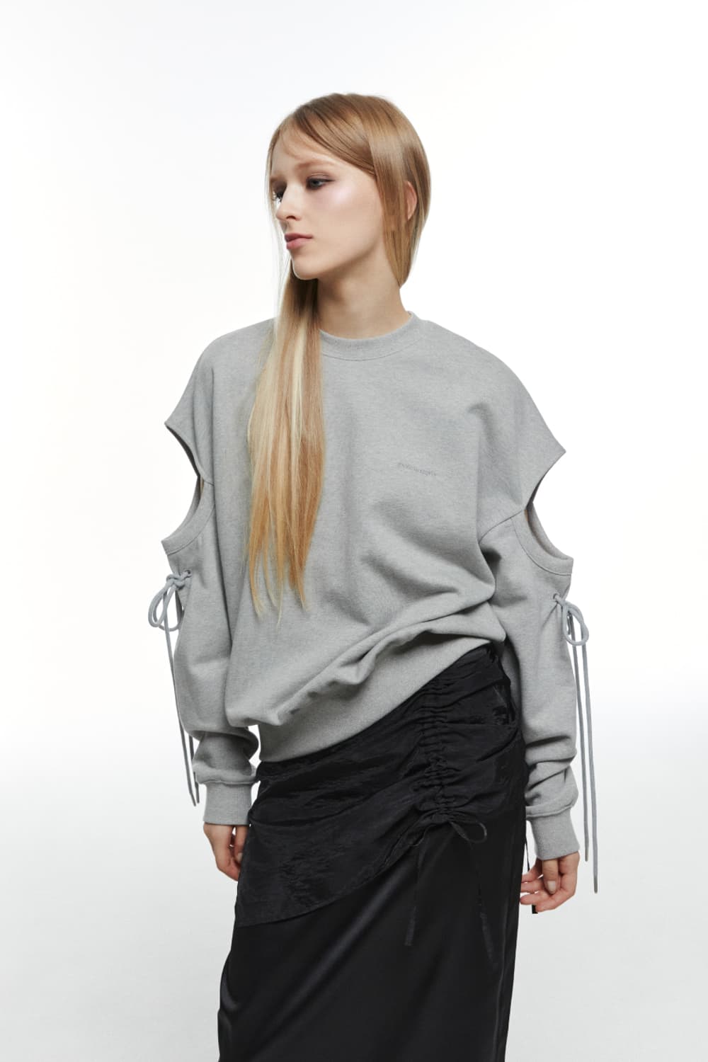 쓰리투에이티 소매트임 맨투맨 (그레이) 새상품 40000 상품이미지2