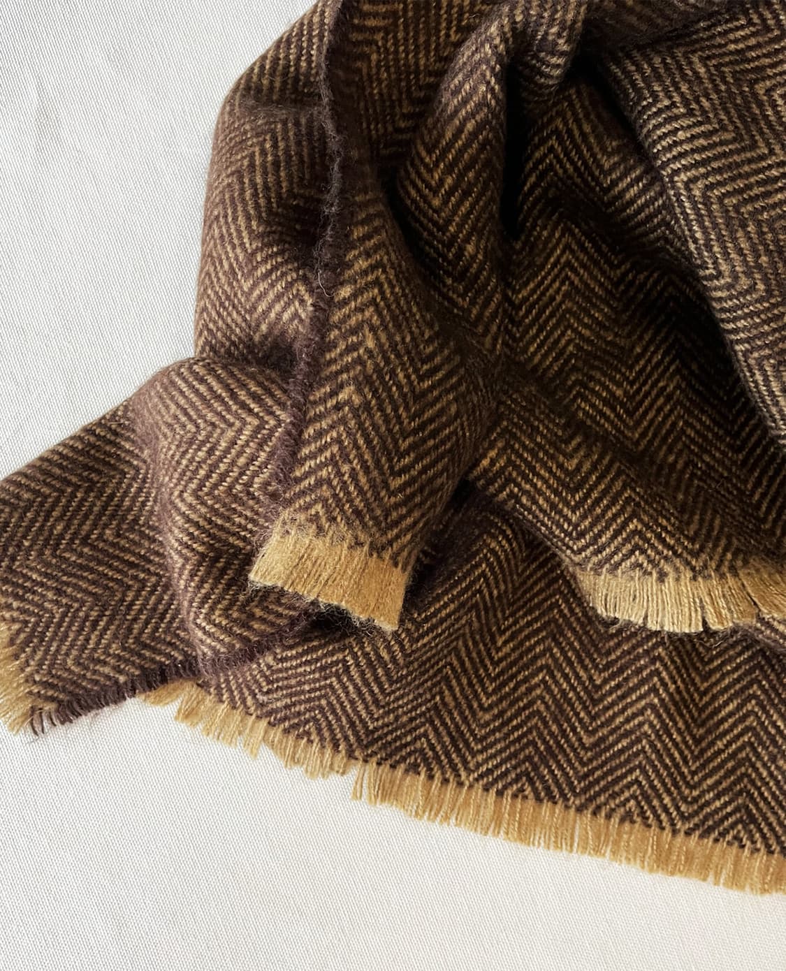 LOWRYS FARM harringbone pattern meffler 상품이미지8