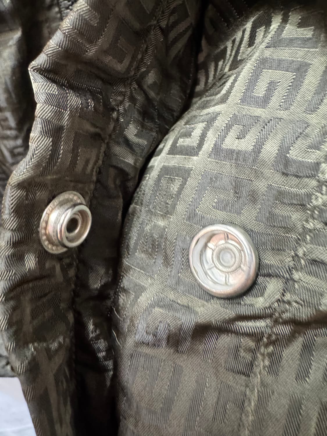 새상품급) 지방시 시그니처 4G 자카드 패턴 로고 윈드브레이커 L 상품이미지5