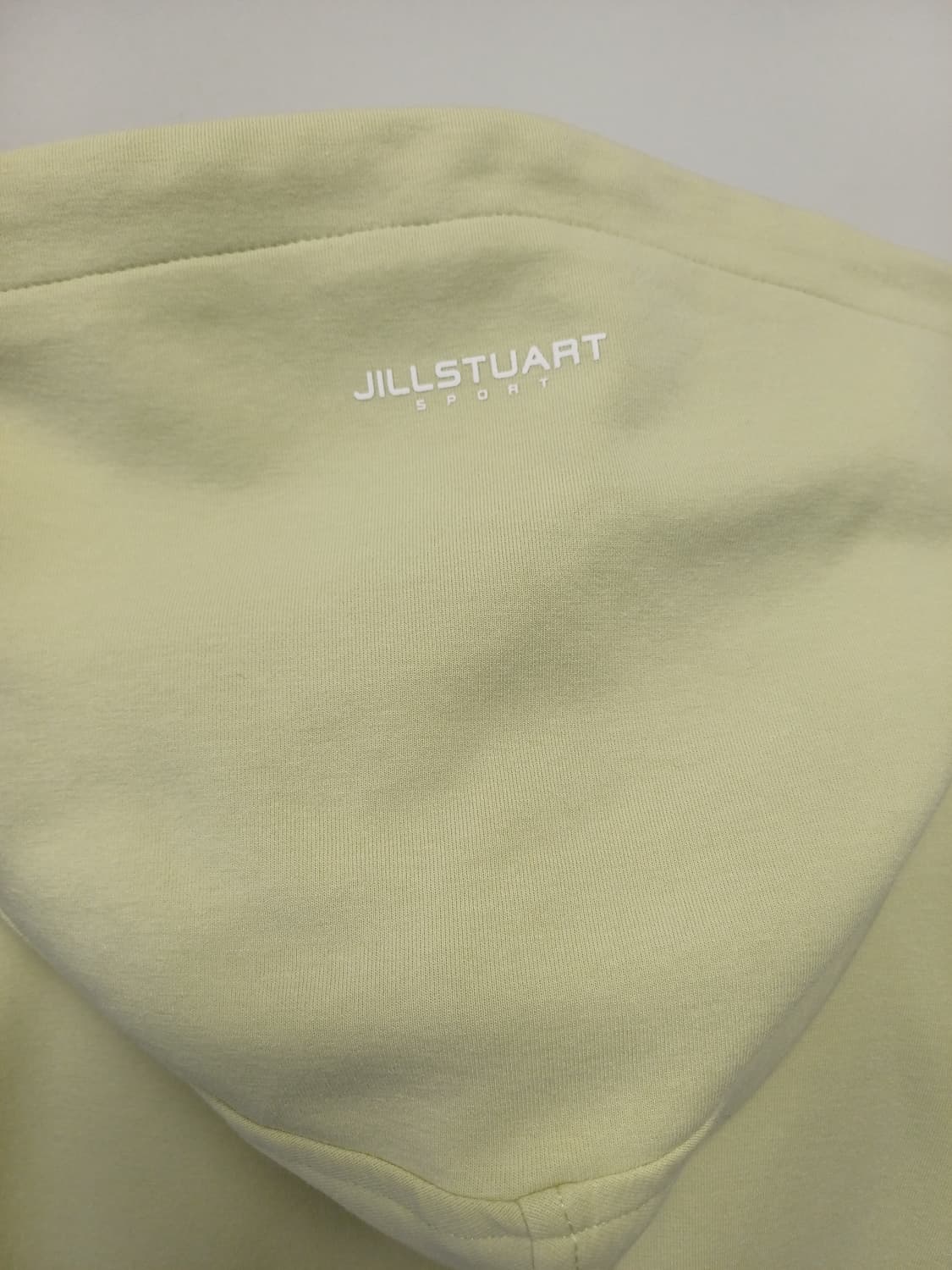 [S급/105] 질스튜어트 스포츠 뉴욕 시그니처 엠보 로고 후드 (레몬) 상품이미지5