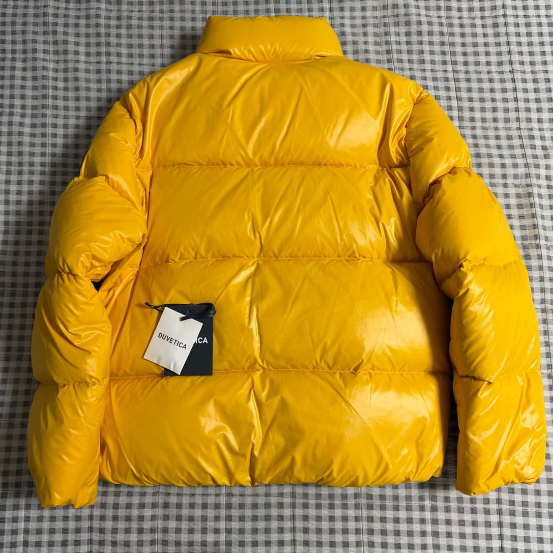 (48) 듀베티카 패딩 옐로우 상품이미지2
