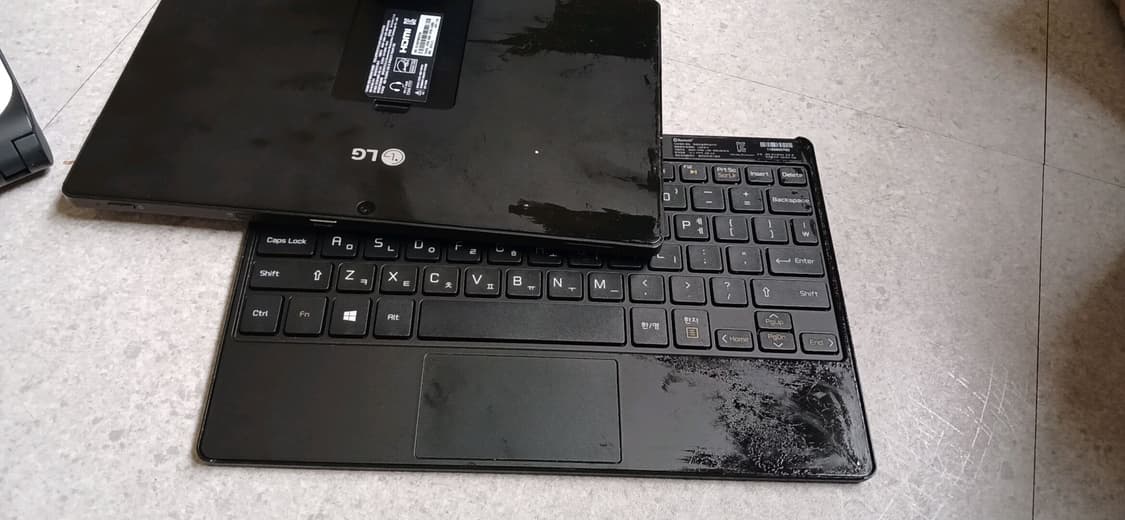 LG 탭북 듀오 2in1 상품이미지1
