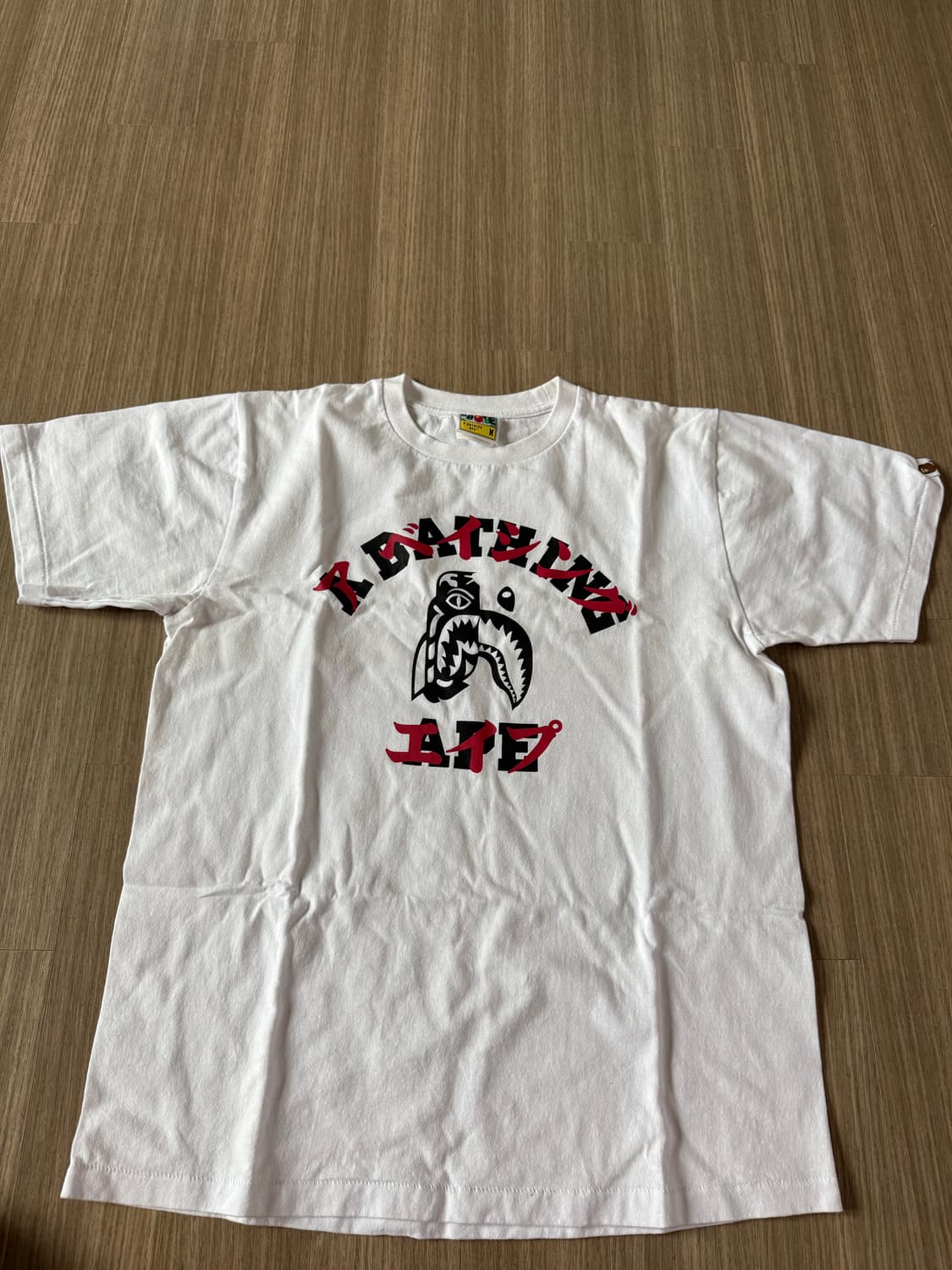 Bape  화이트 레드샤크  반팔 티셔츠 일본판 상품이미지1