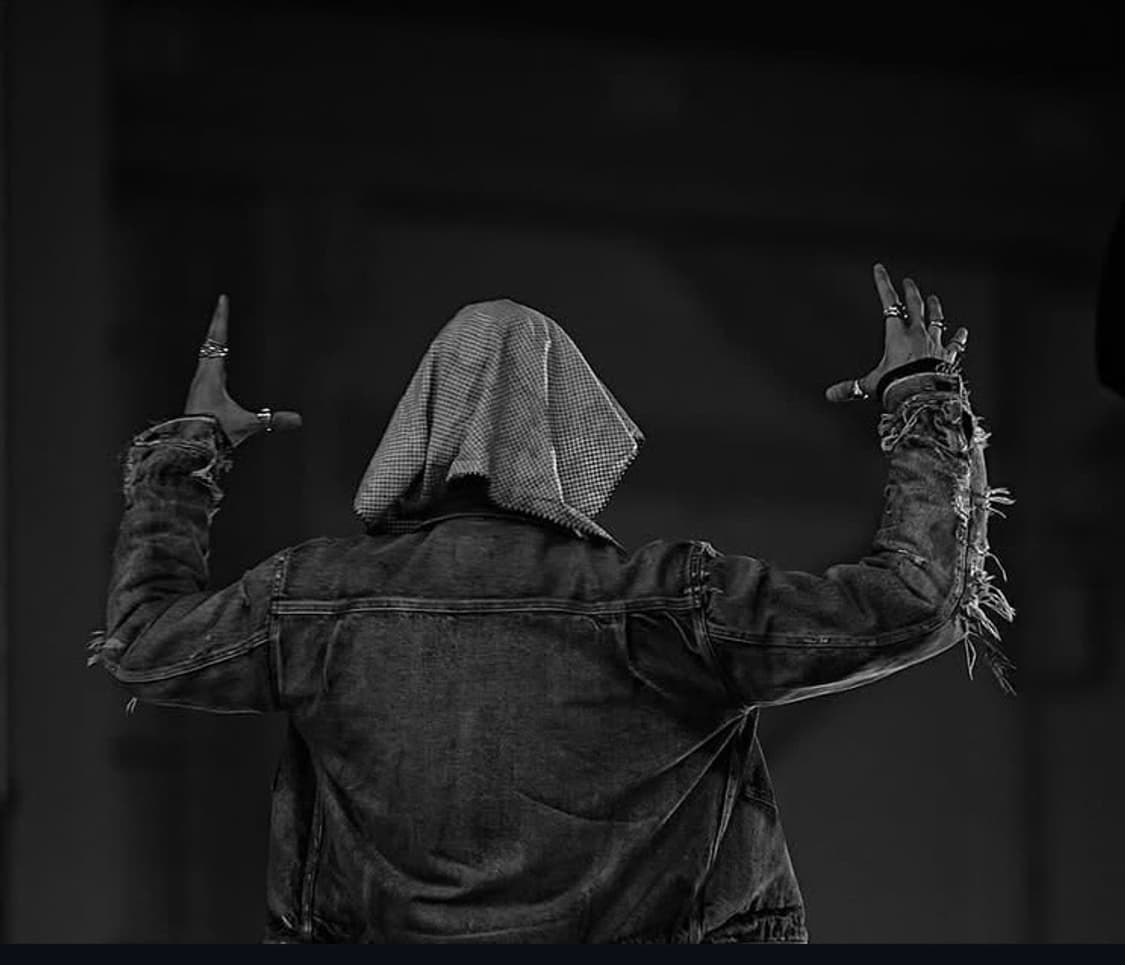 생로랑 디스트로이드 데님 자켓 size xL 상품이미지2