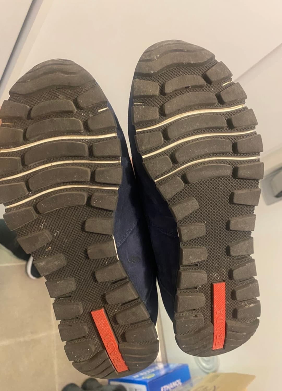 프라다 스포츠 250 스웨이드 스니커즈 상품이미지3