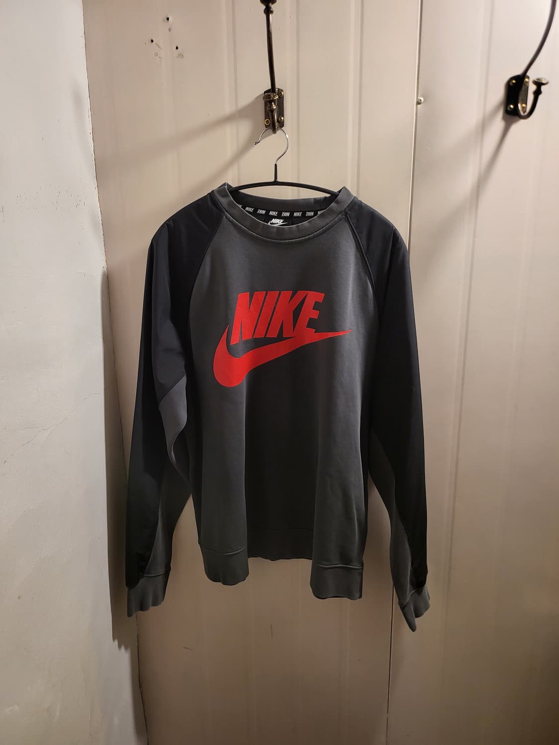 나이키 맨투맨 상품이미지1