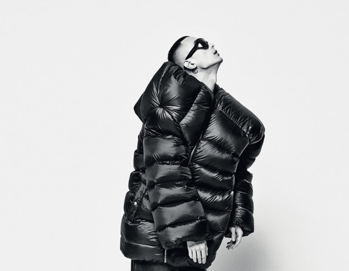 QUEEN'S RABBIT 퀸즈래빗 글로시 덕다운 숏패딩 상품이미지1