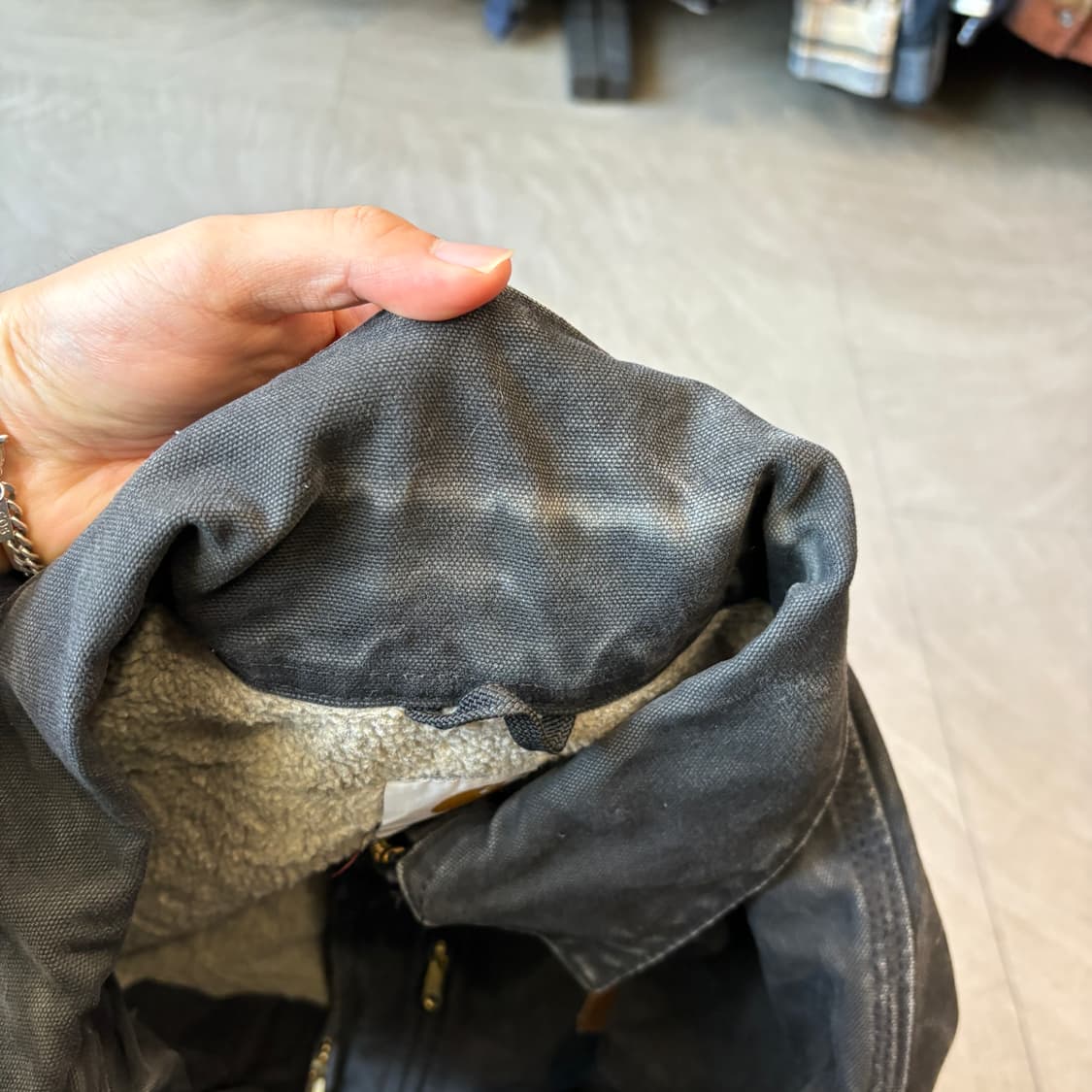 칼하트 정품 C61 블랙 덕 초어 자켓 상품이미지10