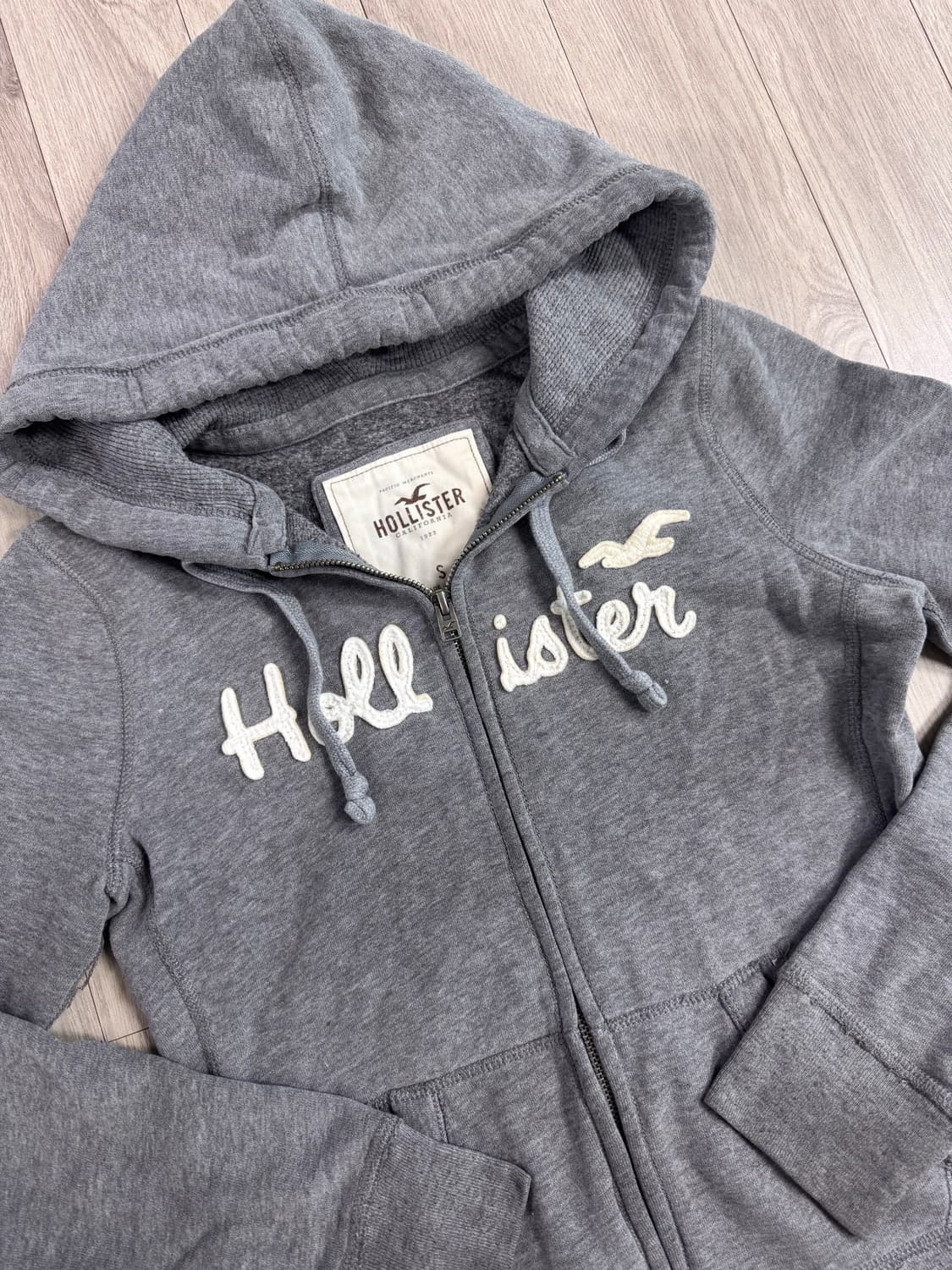 홀리스터 슬림핏 후드집업 그레이 상품이미지3