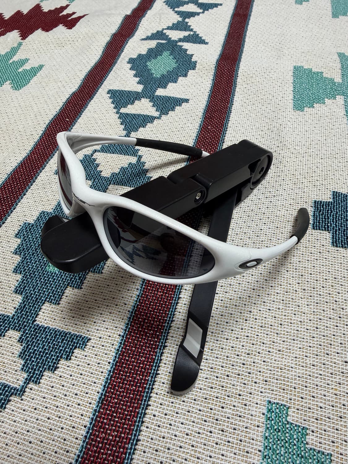 오클리 미뉴트 1.0 펄화이트 1세대 상품이미지2