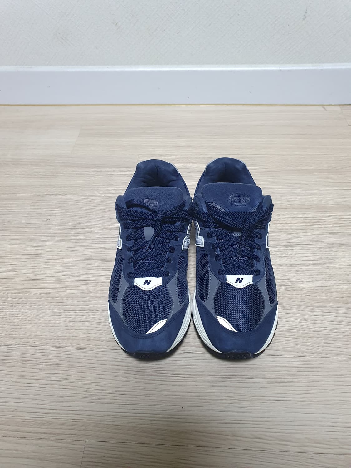 뉴발란스 2002R 네이비 운동화 245 상품이미지3