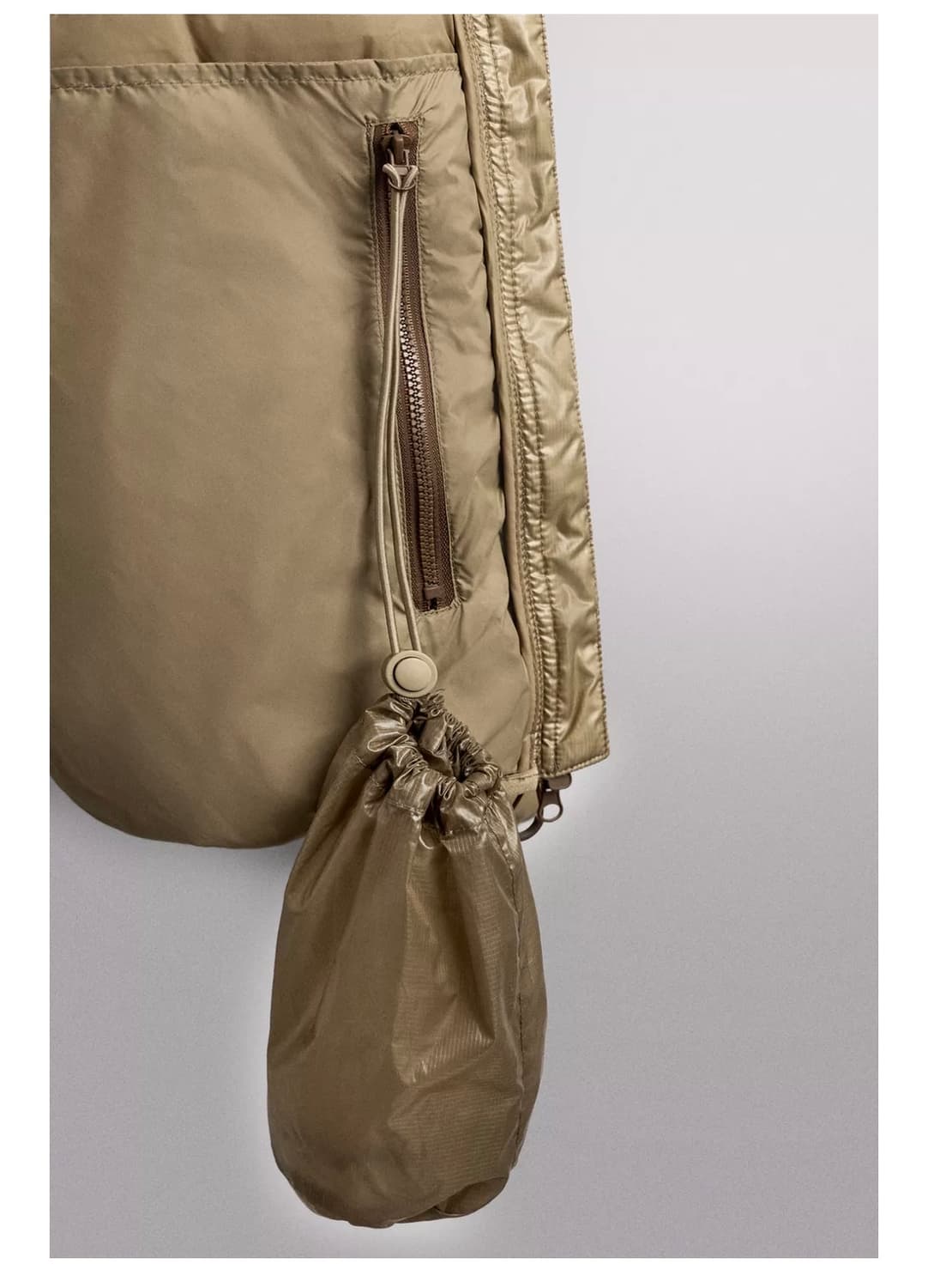 자라 에슬레틱스 패커블 경량패딩 새상품 상품이미지9