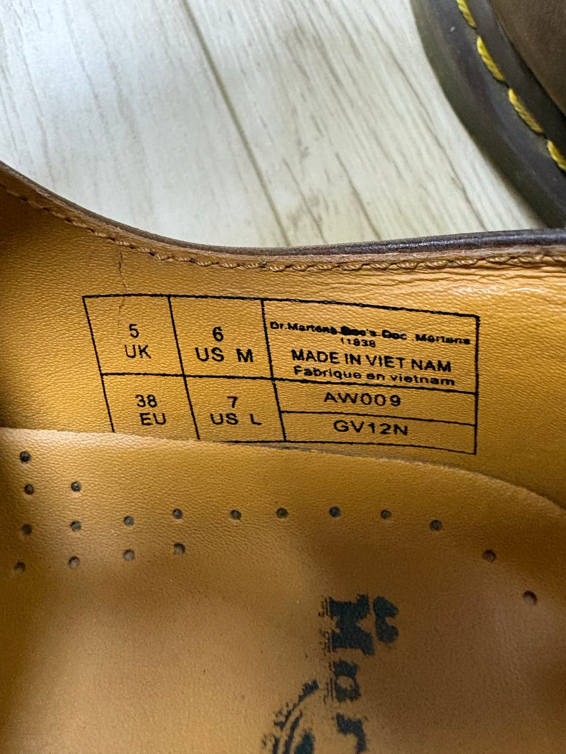 닥터마틴 1461 3홀 크레이지홀스 240 상품이미지7