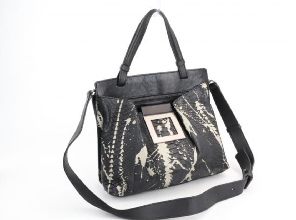 루즈앤라운지 크로스백 상품이미지1