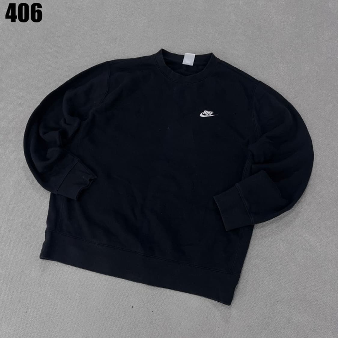 나이키 블랙 기모 맨투맨  상품이미지1