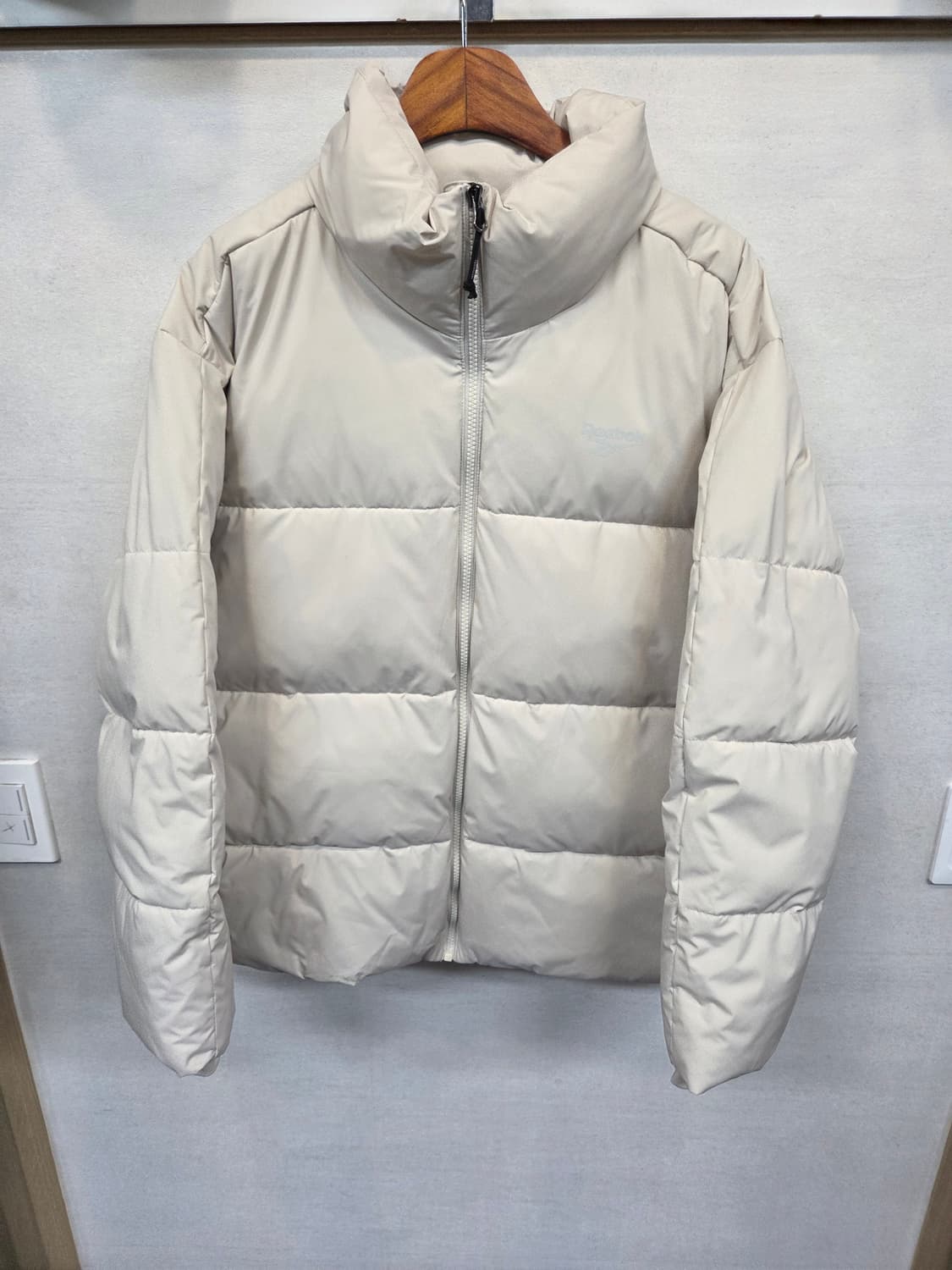 리복 숏패딩 베이지 L 상품이미지1