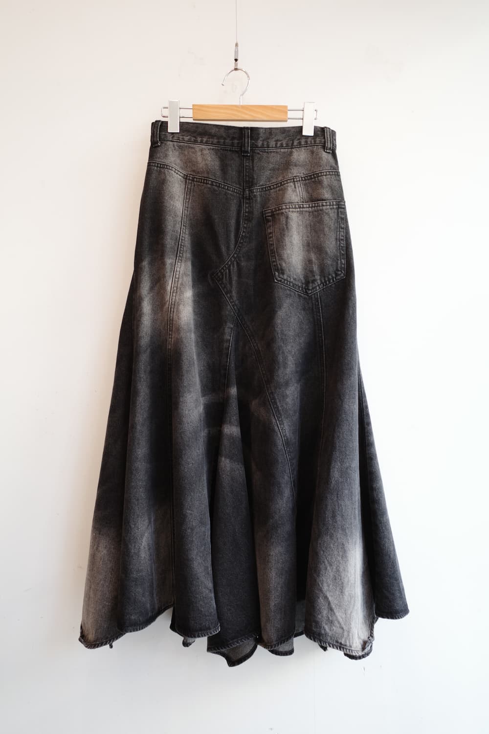 PAGE BOY 플레어 흑청 데님 스커트 (28인치) 상품이미지6