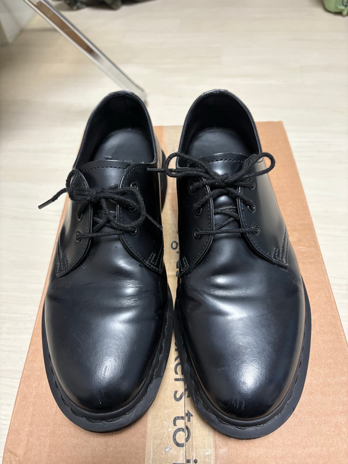 닥터마틴 1461 모노 260 상품이미지1