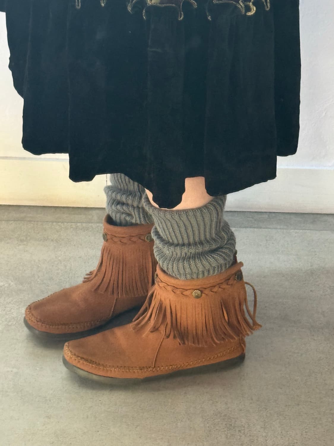 미네통카 어스뮤직 콜라보 프린지 웨스턴부츠 상품이미지7