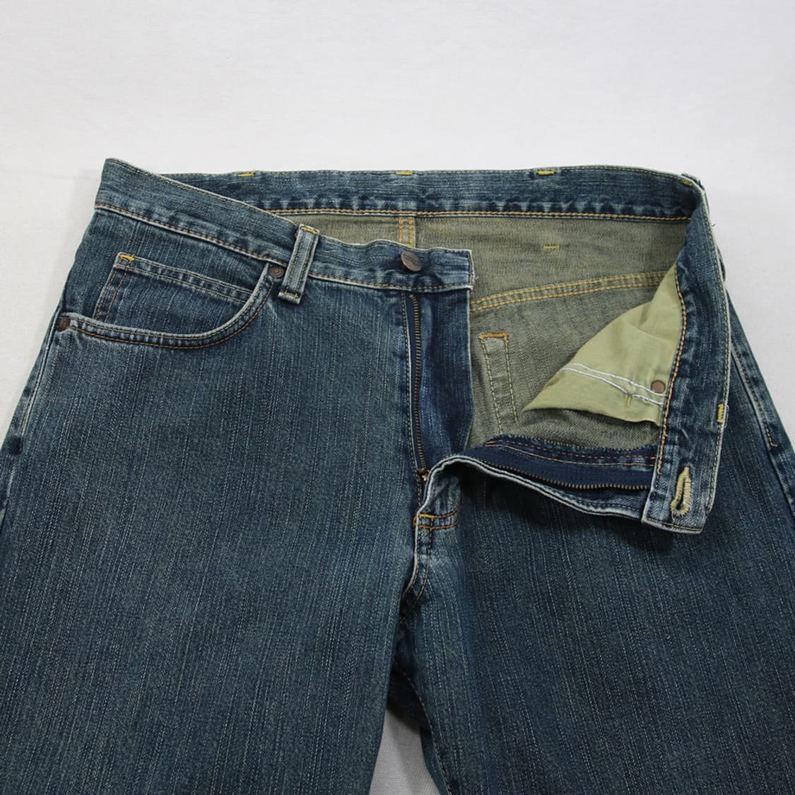 (착용컷) Wrangler 데님 팬츠 (남성용 32-33) 상품이미지5