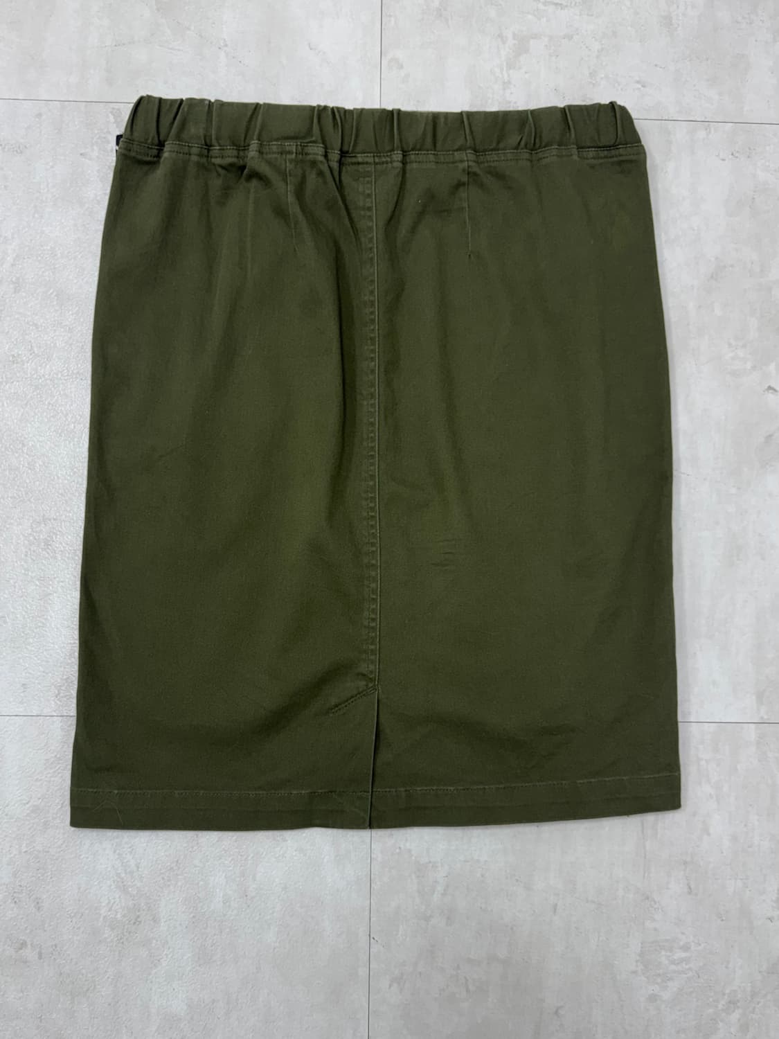 •Champion 로고 벨트 카키 미디 스커트  상품이미지7