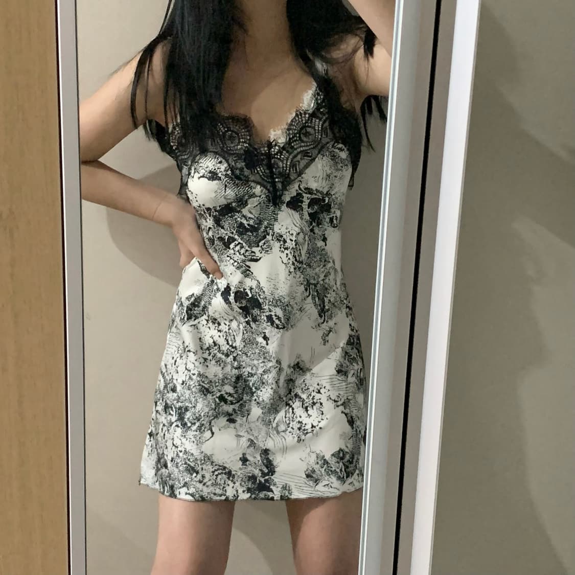 화이트 레이스 블랙 패턴 슬립 미니 원피스 상품이미지2