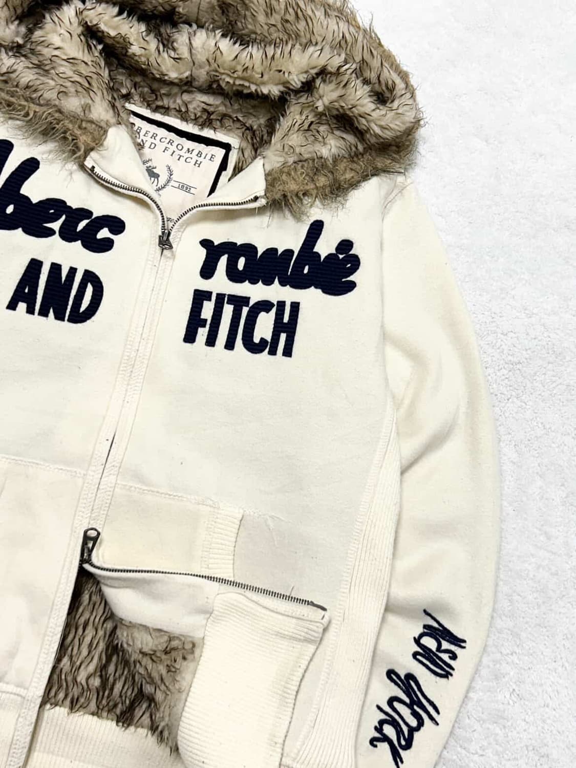 아베크롬비 크림 투웨이 울프죠 후드집업 상품이미지7