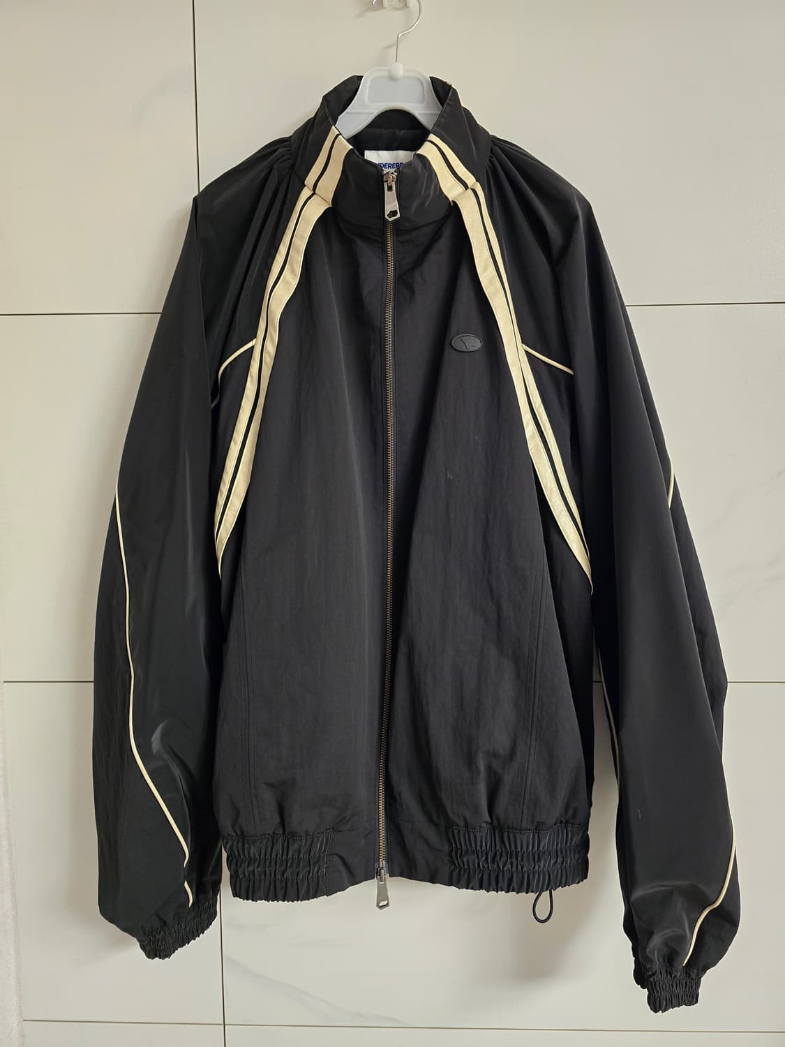 아더에러 바샤르 느와르 트랙 자켓 (L) 상품이미지1