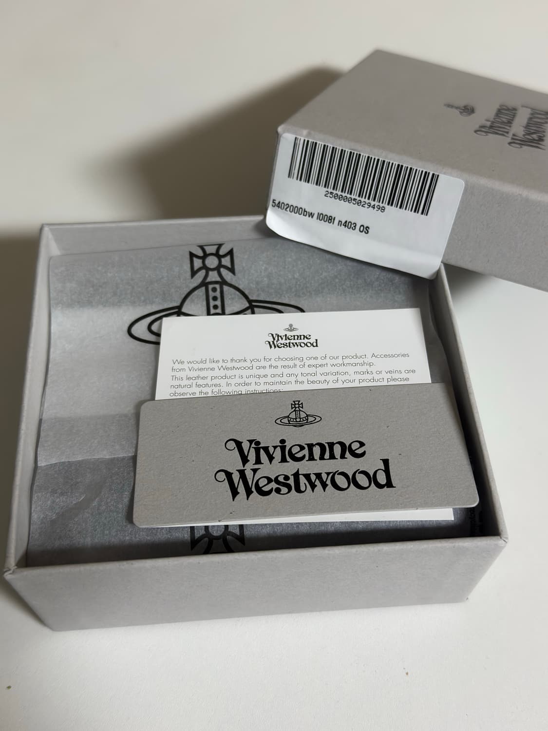 비비안 웨스트우드 샤이니 페이던트 플랩 카드지갑 홀더 상품이미지2