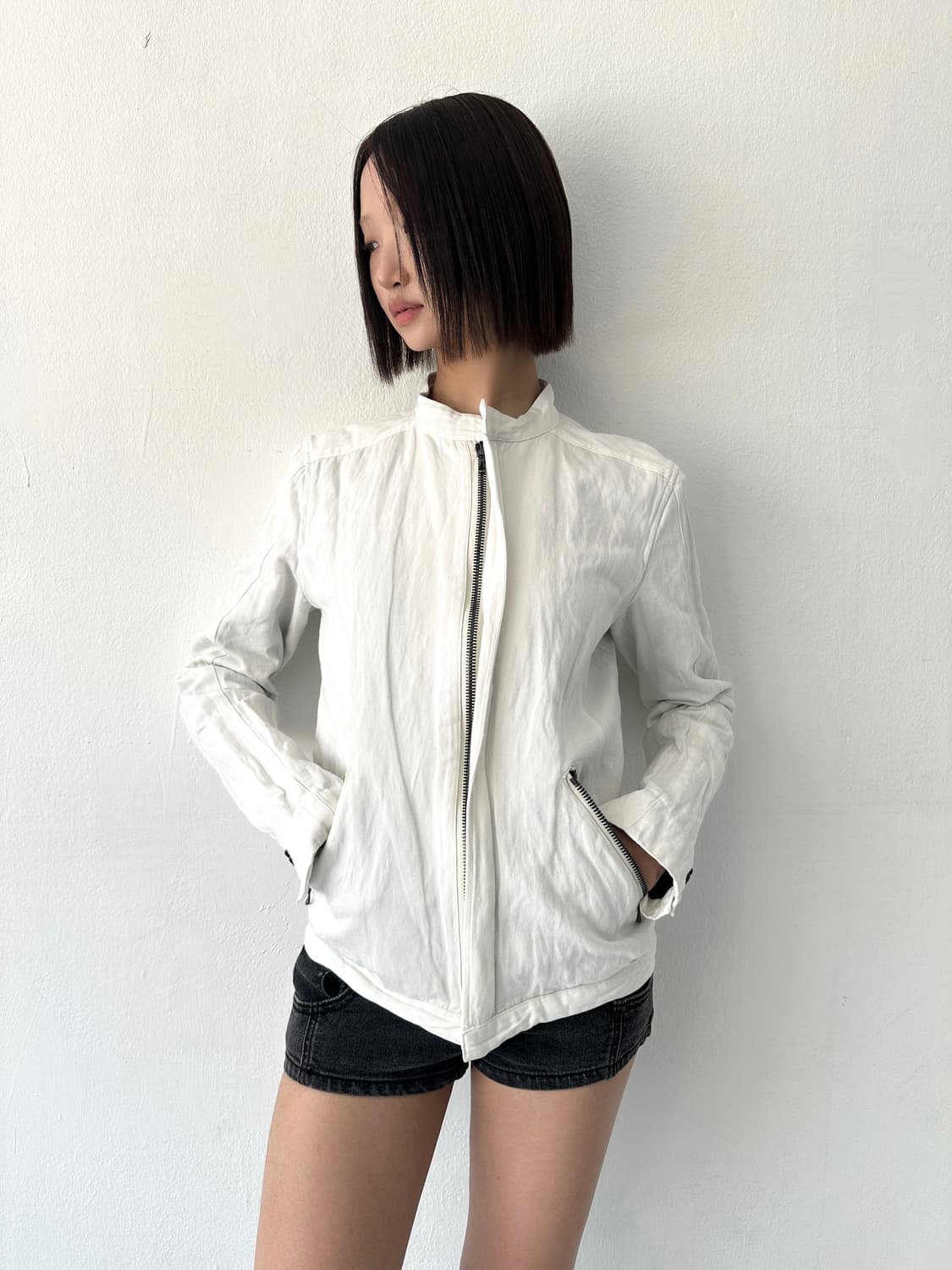 Rip Van Winkle 화이트 크링클 크롭 자켓 상품이미지1