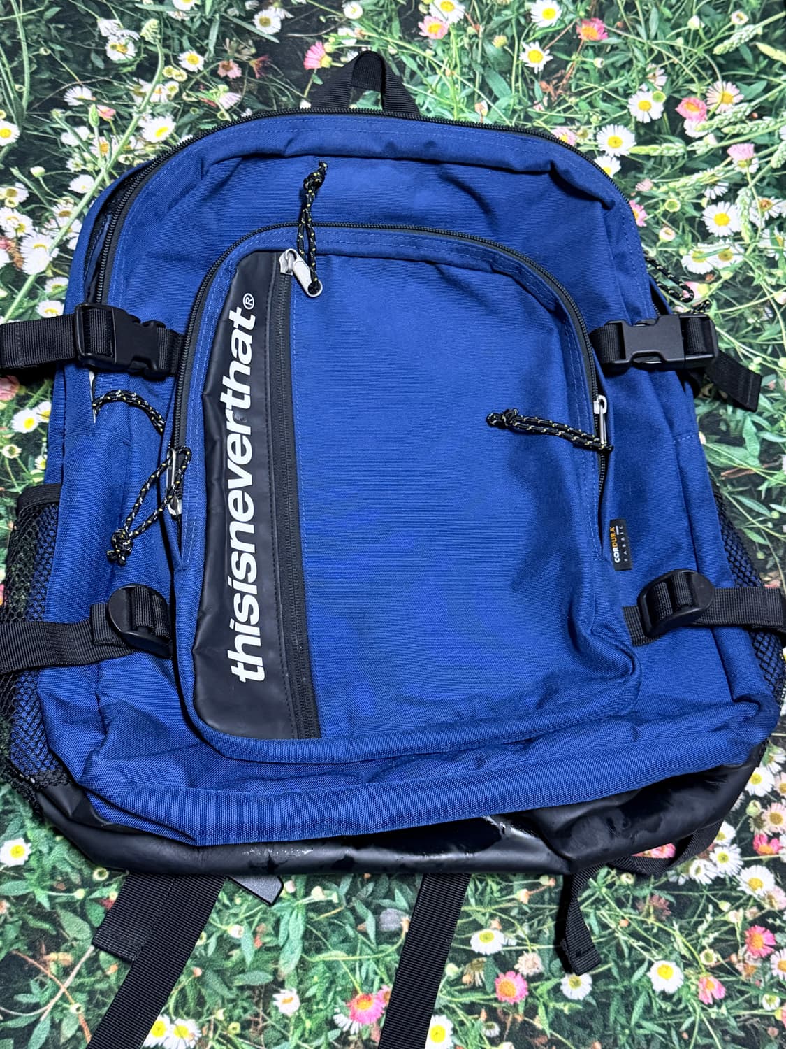 디네댓 thisisneverthat 디스이즈네버댓 백팩 backpack 상품이미지2