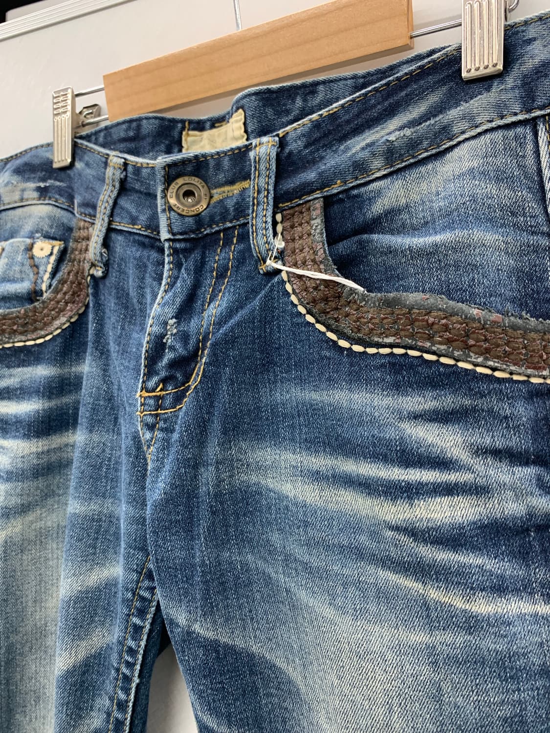 Lolita jeans 레더 디테일 로우라이즈 팬츠 상품이미지8