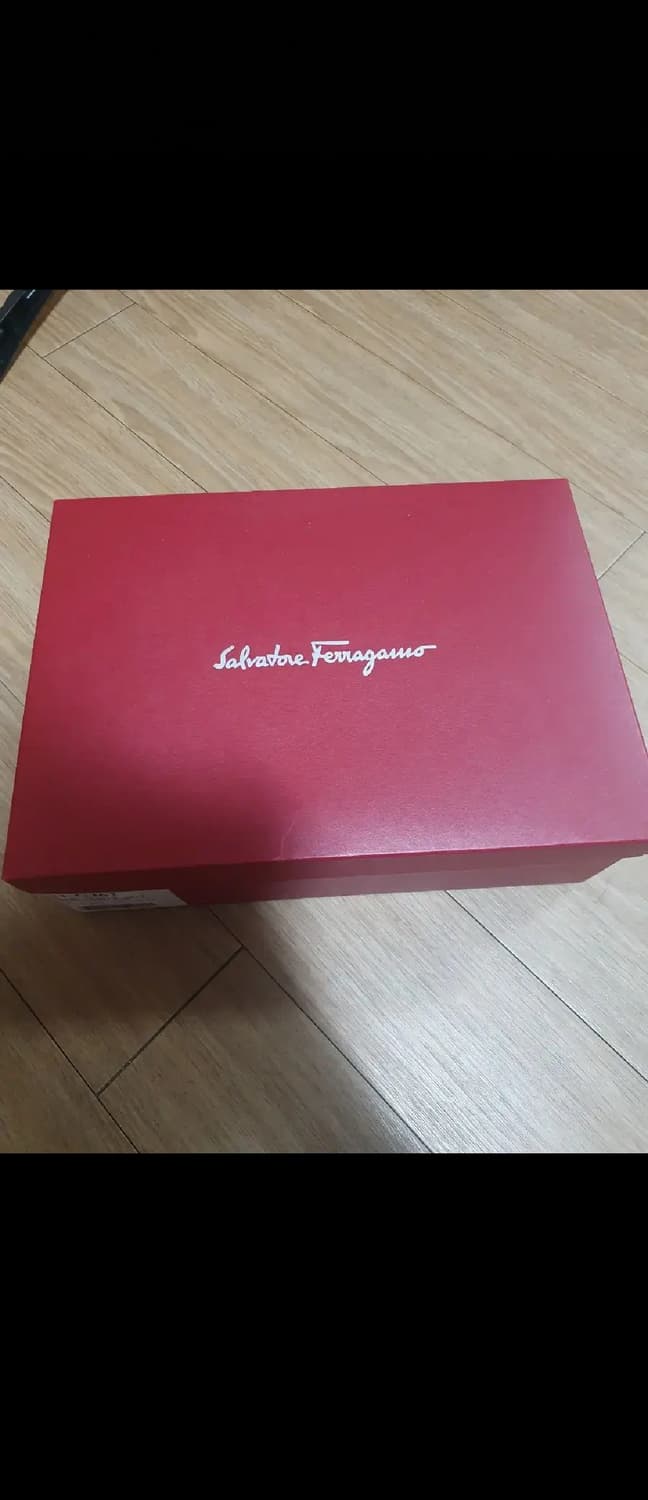 지방시 호보백 상품이미지10