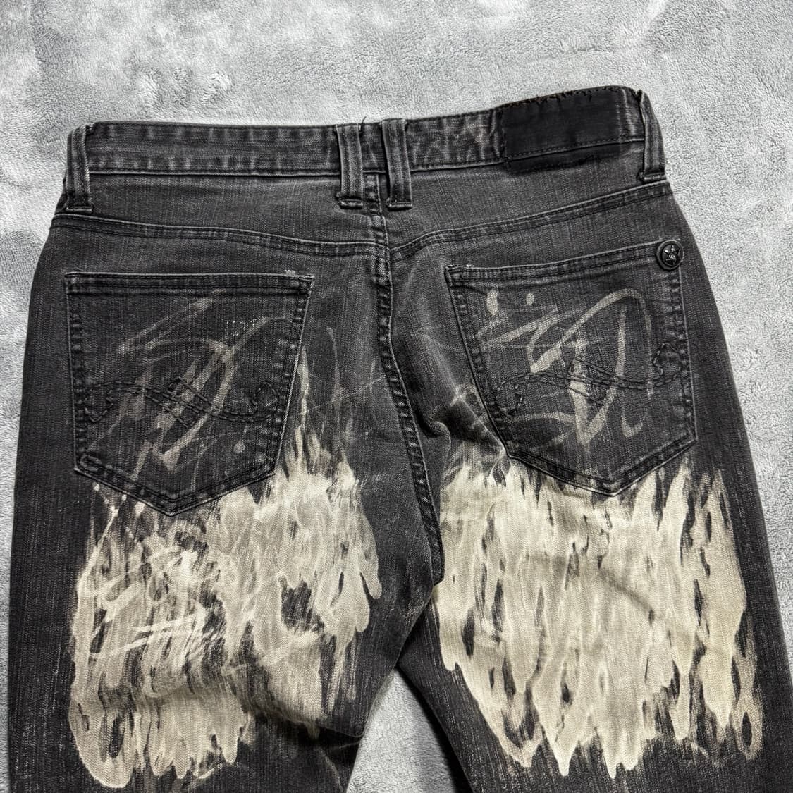 쉐인진 빈티지 워싱 블랙 데님 상품이미지4