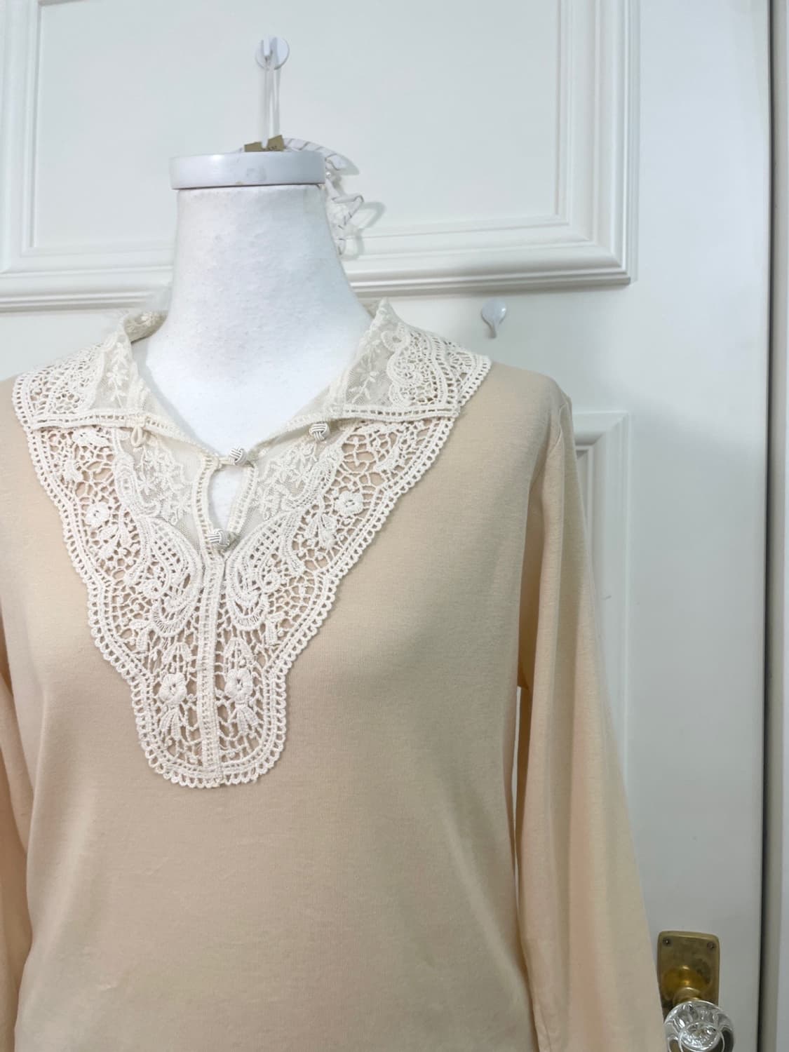 coral cream mori lace collar top 상품이미지7