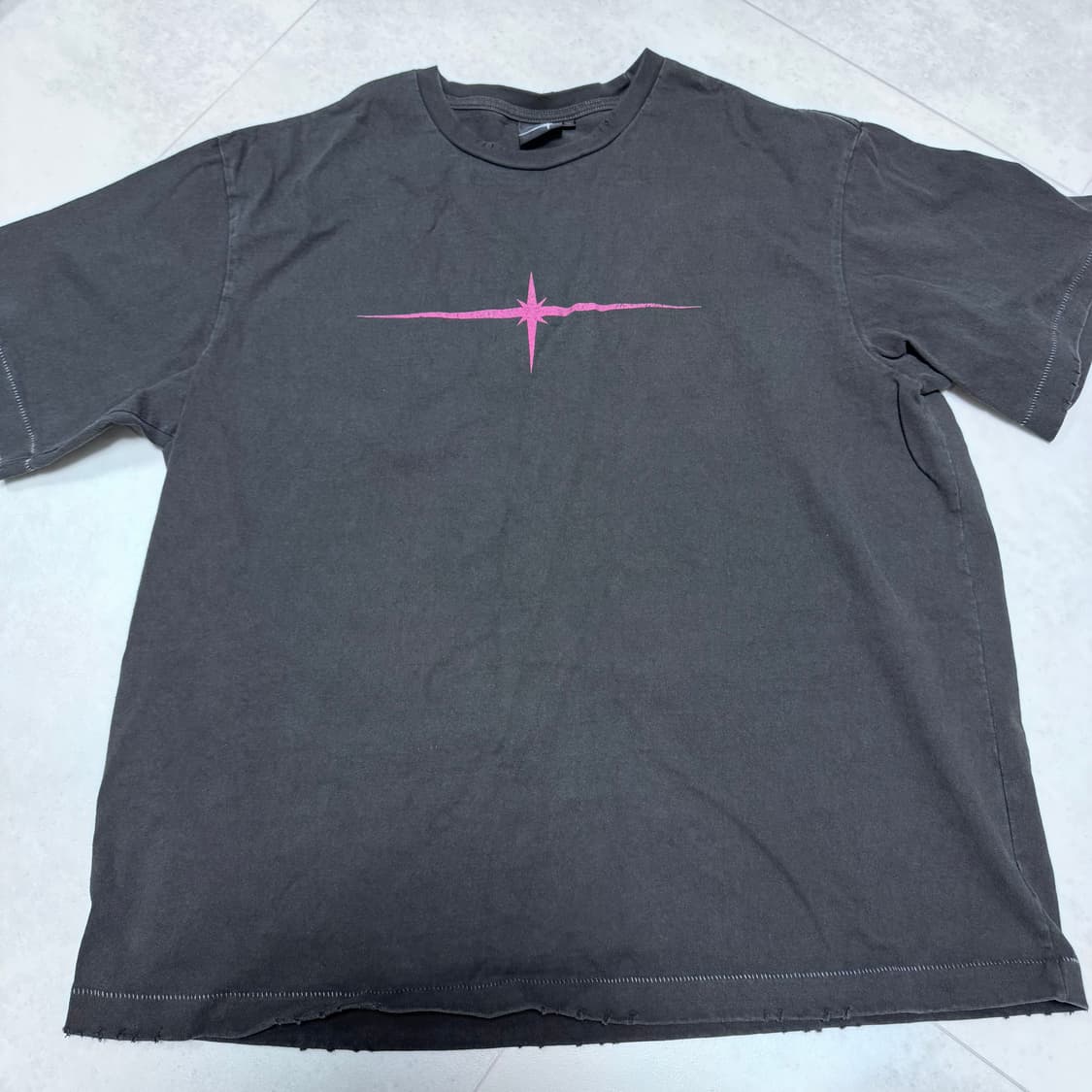 (중고/xl) 틸던 초판 티셔츠 xl 상품이미지1