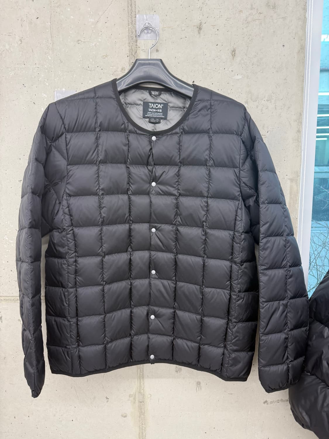 타이온 경량패딩 xl 상품이미지2